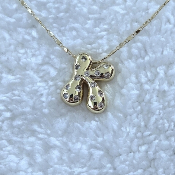 Gemelli👭 Puffy Letter "K" Initial Pendant Necklace - Picture 5 of 16